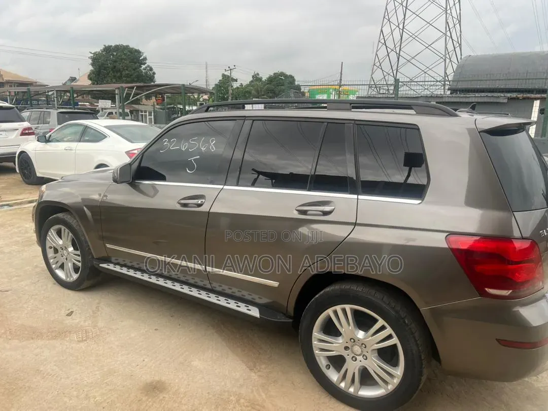 Mercedes-Benz GLK-Class 2014 Brown
