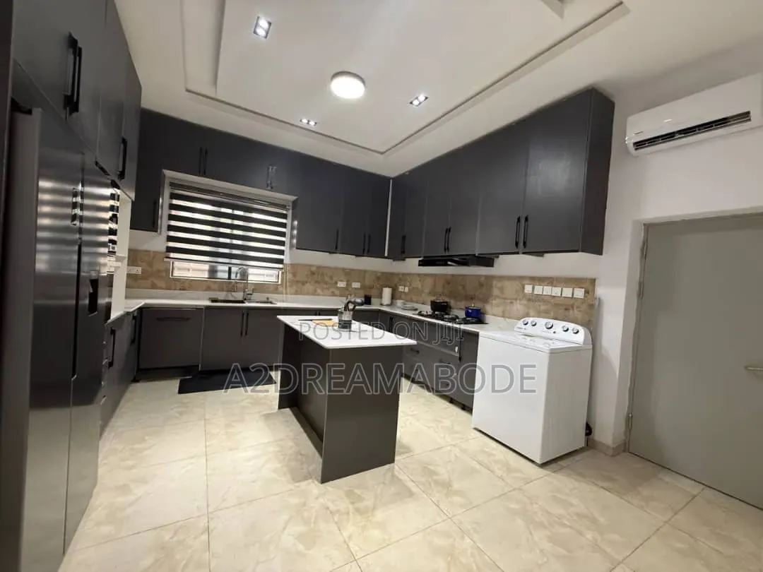Furnished 4bdrm Apartment in Adeniyi Jones for rent