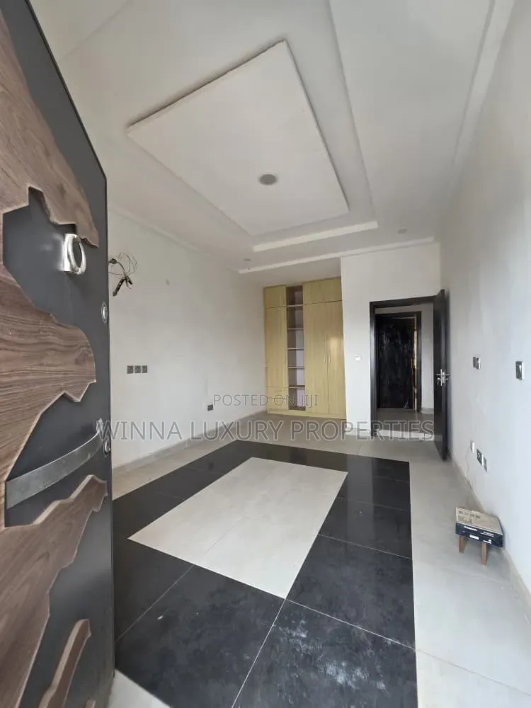 5bdrm Townhouse/Terrace in Asokoro for sale
