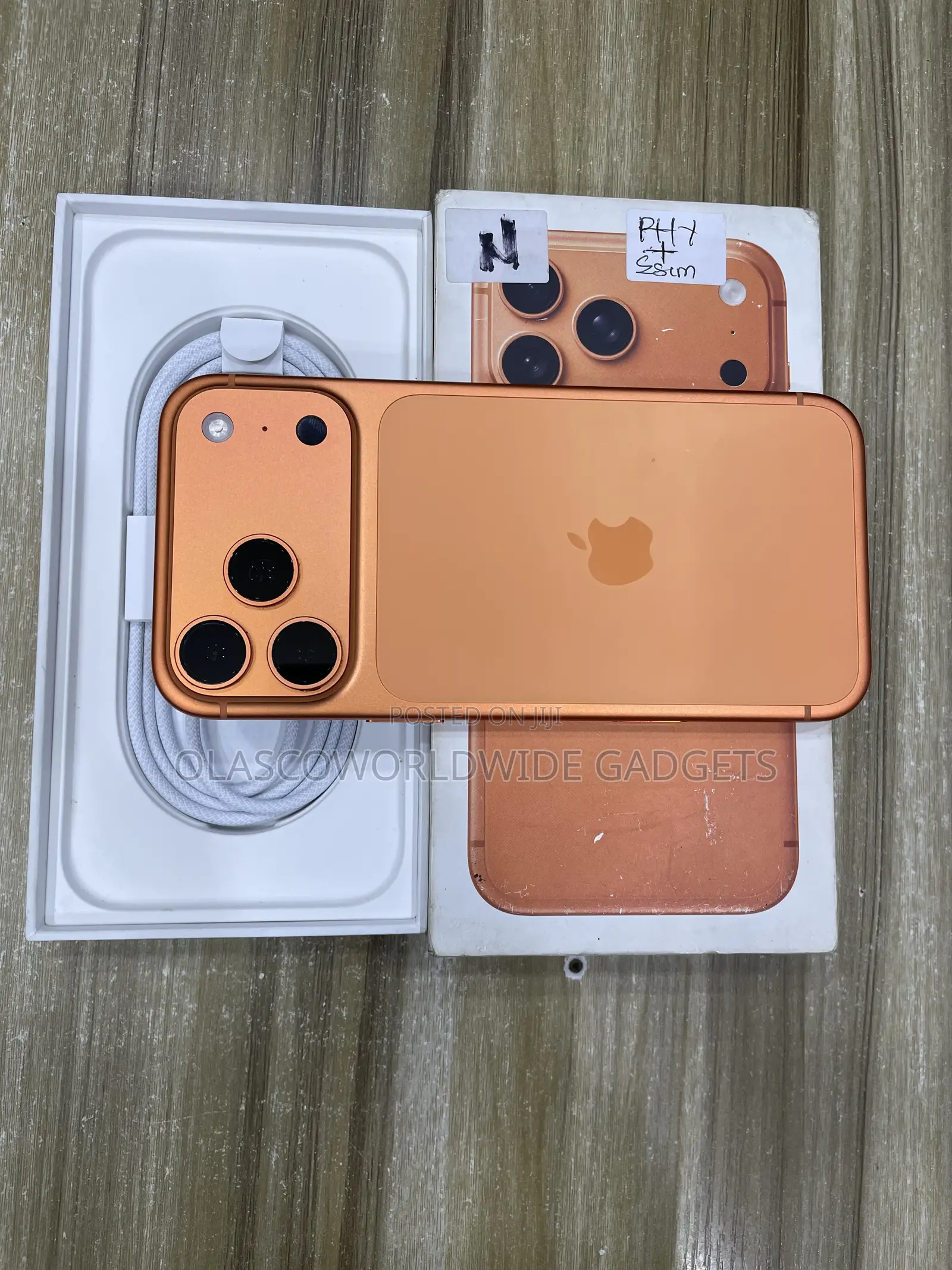 New Apple iPhone 17 Pro Max 256 GB Orange