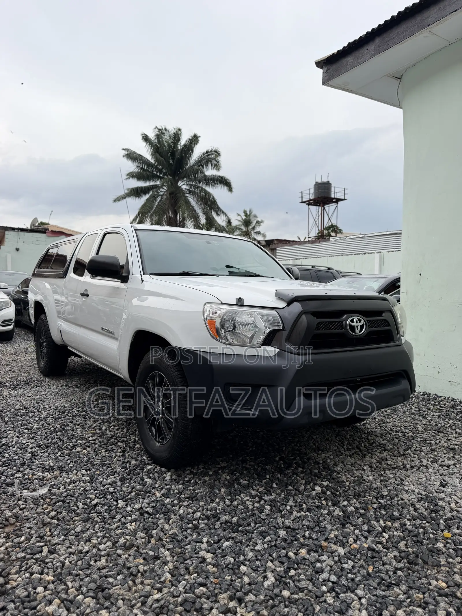 Toyota Tacoma Access Cab 4x4 2.7L 4-Cyl. 4-Speed Automatic 2013 White