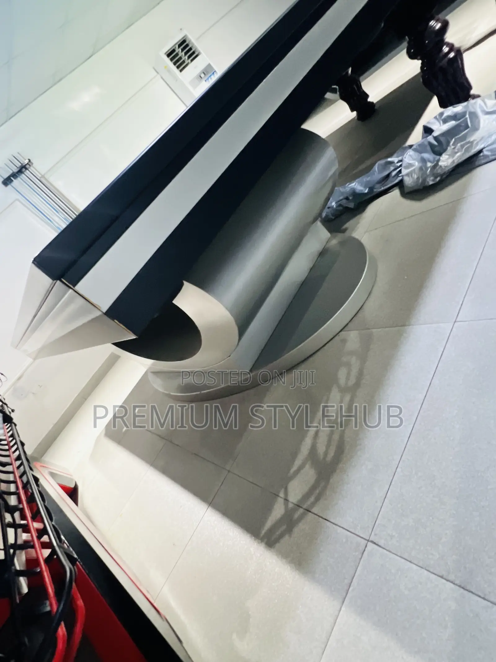 Rounded Luxury Pool Table