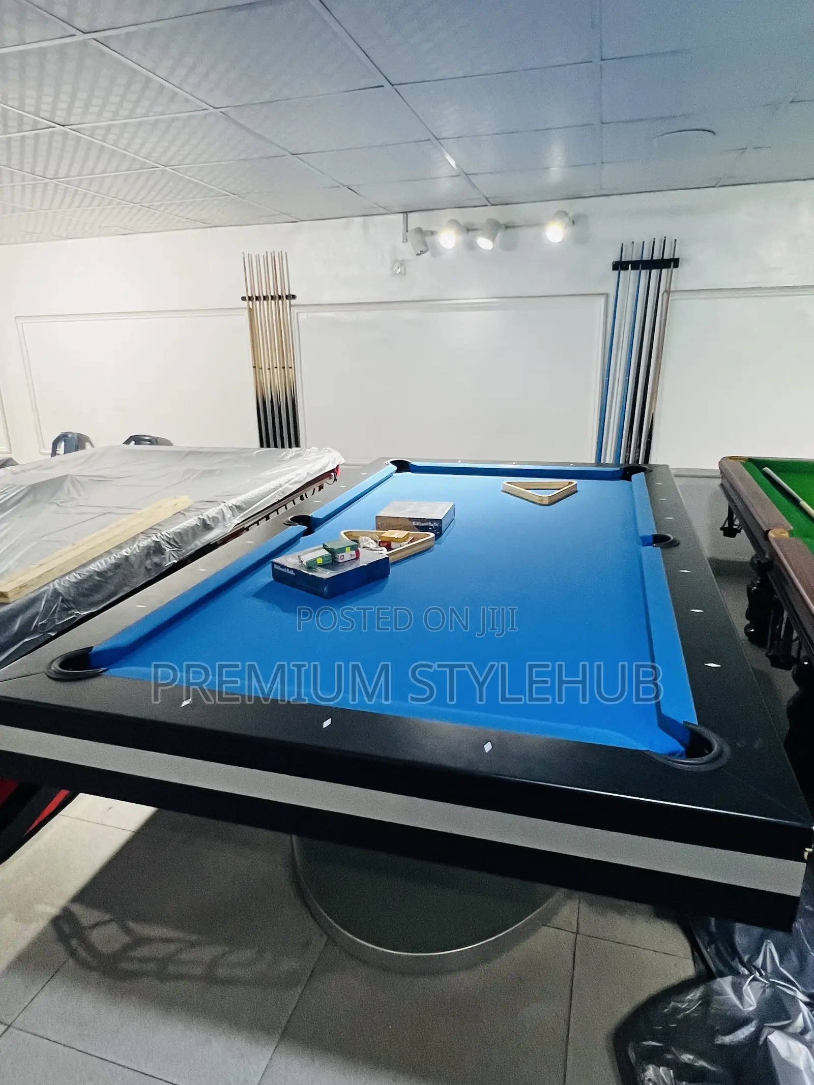 Rounded Luxury Pool Table