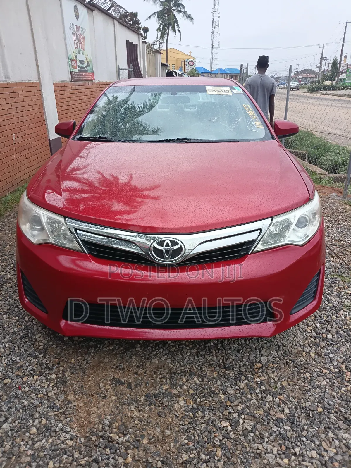 Toyota Camry LE 4dr Sedan (2.5L 4cyl 6A) 2012 Red