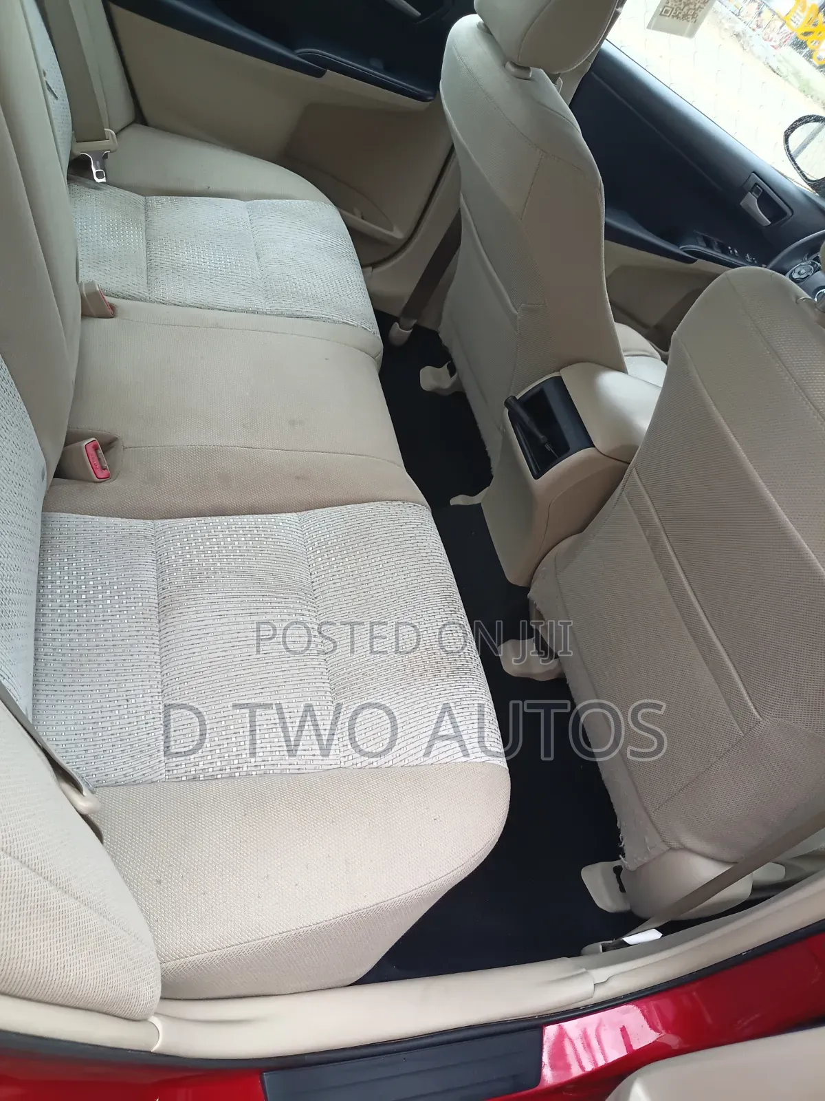 Toyota Camry LE 4dr Sedan (2.5L 4cyl 6A) 2012 Red