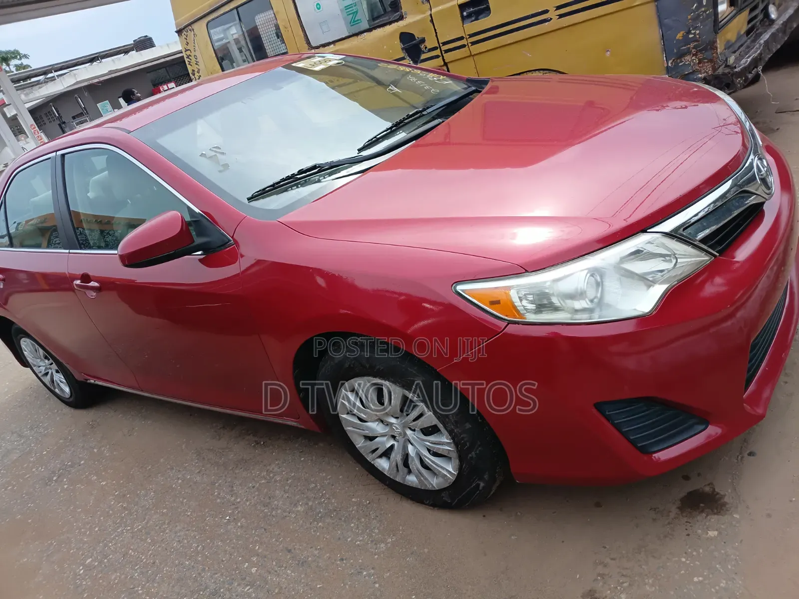 Toyota Camry LE 4dr Sedan (2.5L 4cyl 6A) 2013 Red