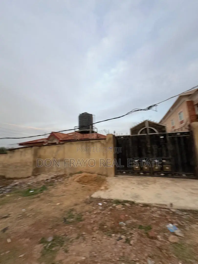 4bdrm Duplex in Idi Orogbo Ojurin for sale
