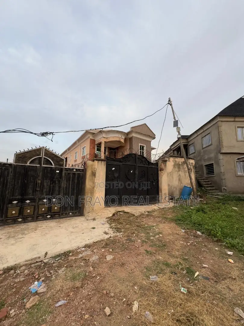 4bdrm Duplex in Idi Orogbo Ojurin for sale
