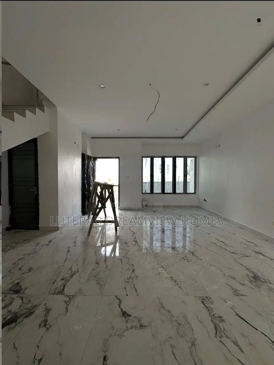 4bdrm Townhouse / Terrace in Jabi for rent