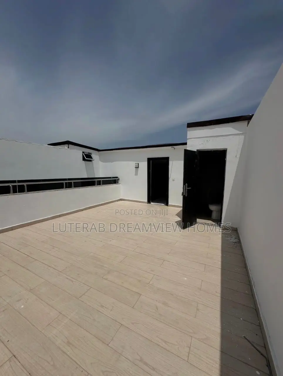4bdrm Townhouse / Terrace in Jabi for rent