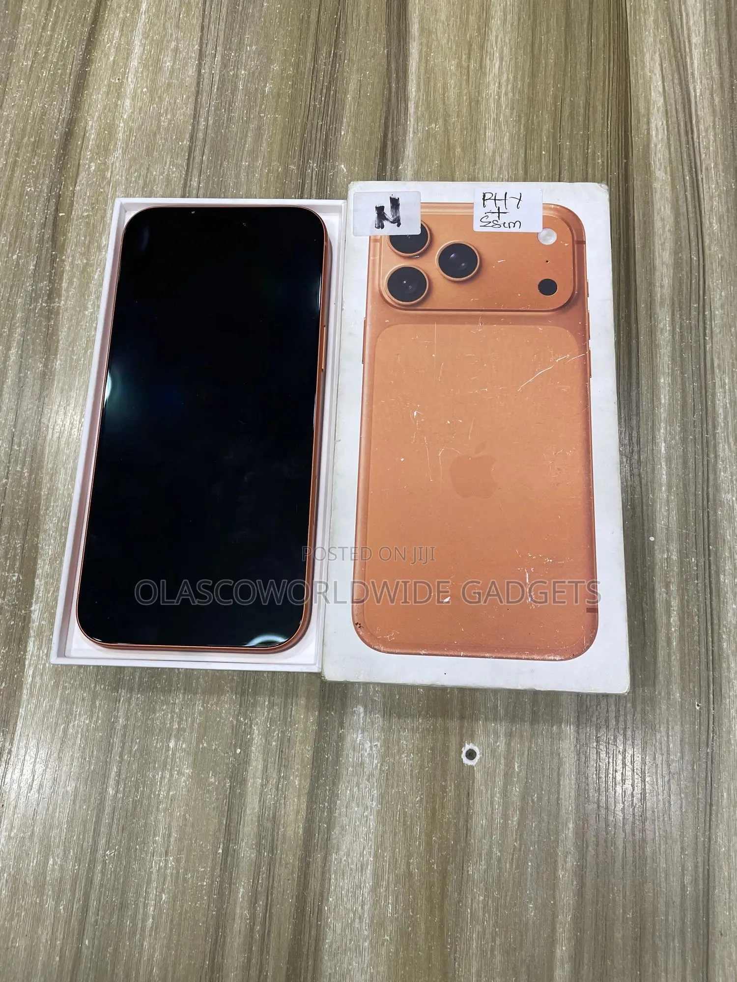 New Apple iPhone 17 Pro Max 256 GB Orange