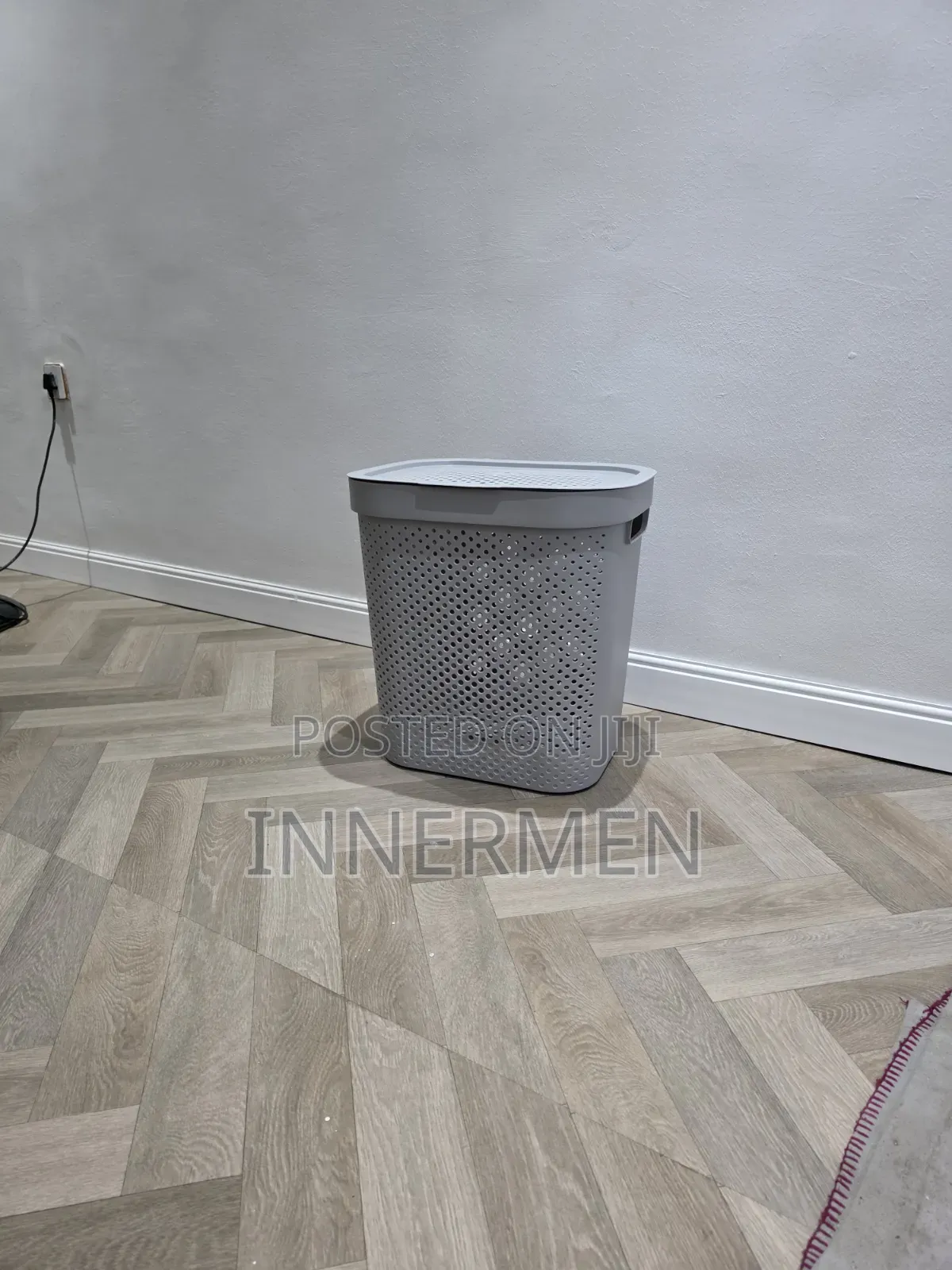 Premium Ventilated Bedroom Laundry Basket With Lid – 18” Tall