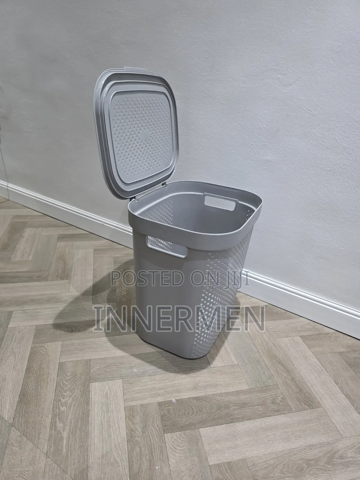 Premium Ventilated Bedroom Laundry Basket With Lid – 18” Tall