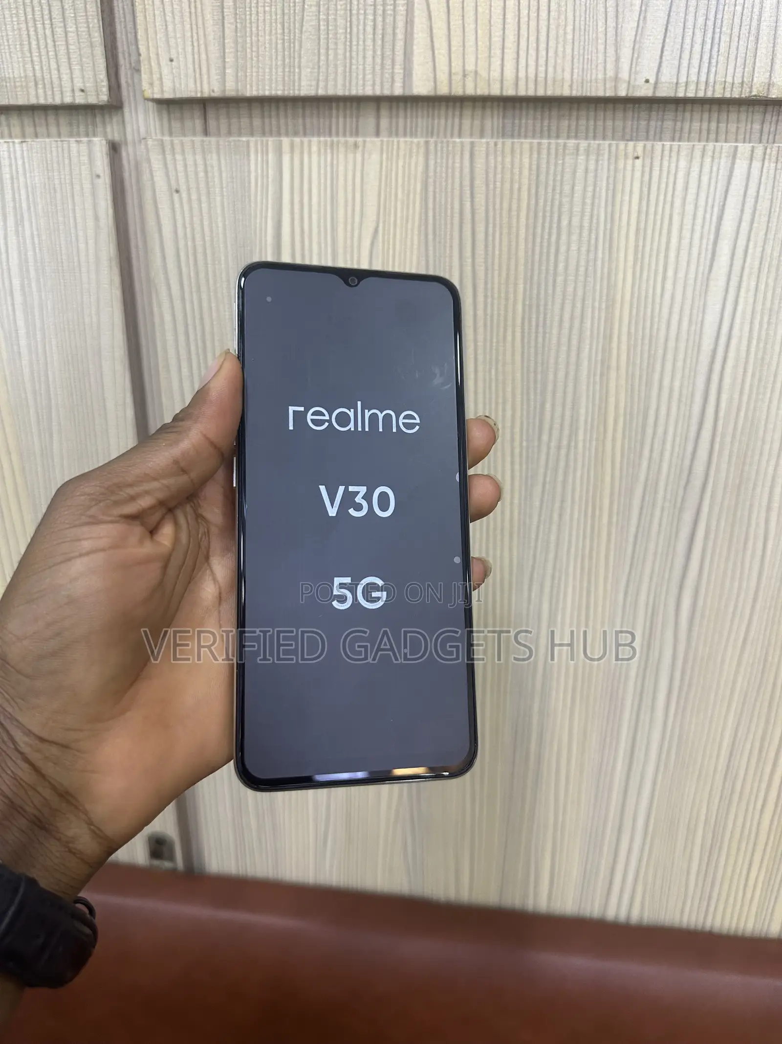 Realme V30 128 GB