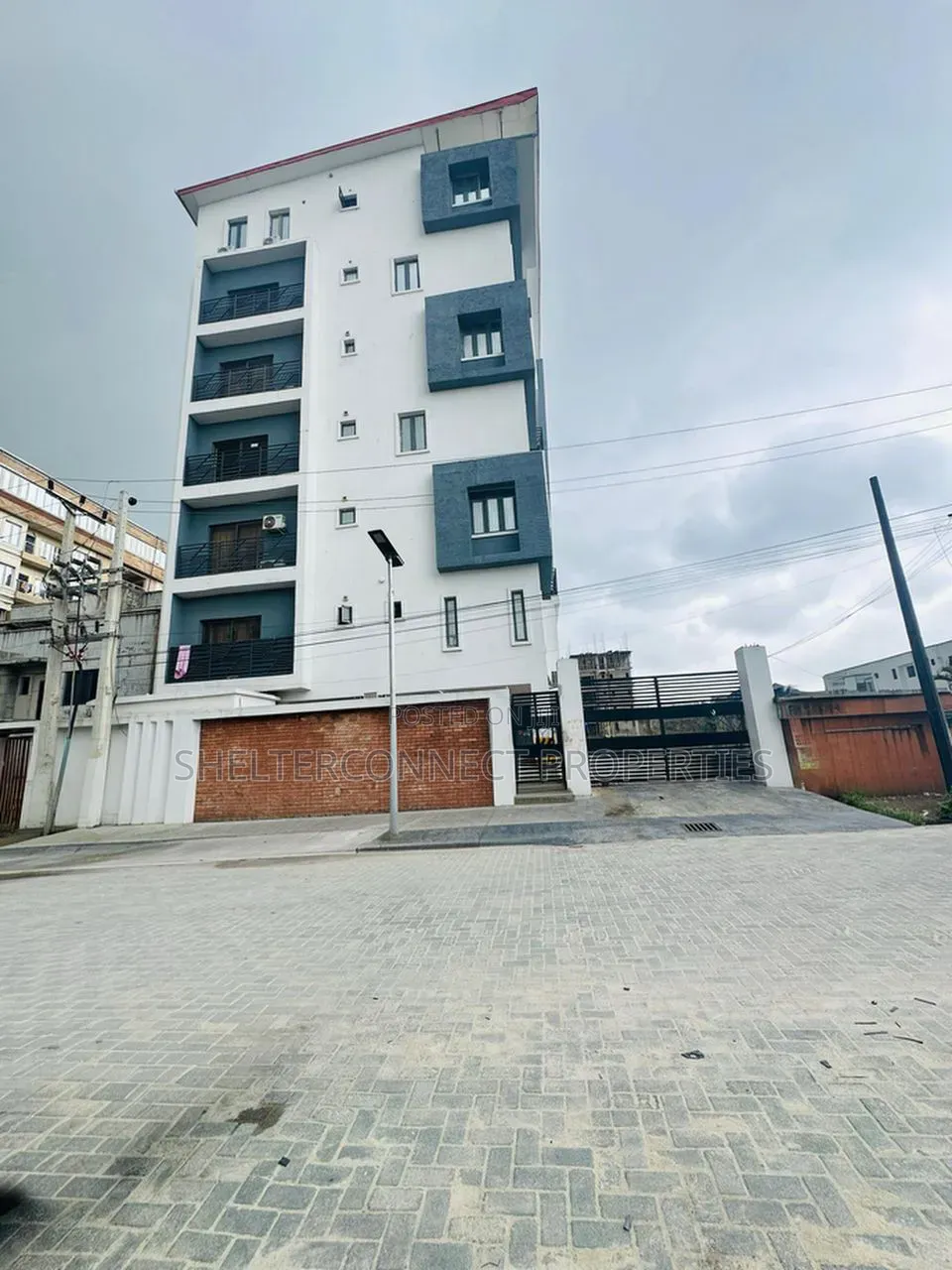 Furnished 1bdrm Apartment in Ikate for sale