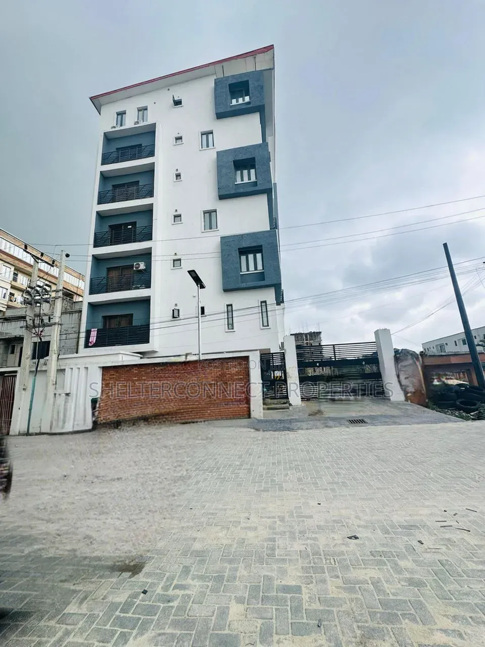 Furnished 1bdrm Apartment in Ikate for sale