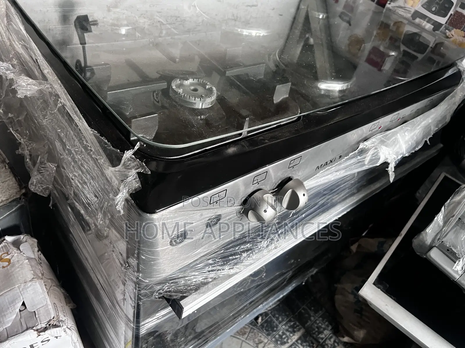 Maxi 4 Burner Gas Cooker With 2 Electric and Large Oven With Warranty