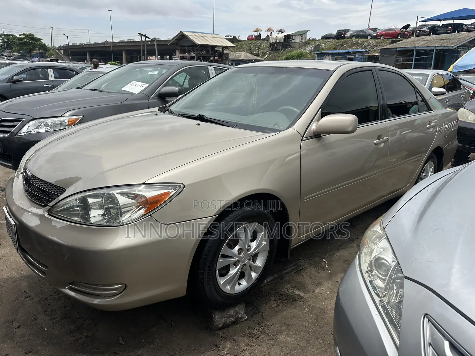 Toyota Camry LE 4dr Sedan (2.4L 4cyl 5A) 2006 Gold