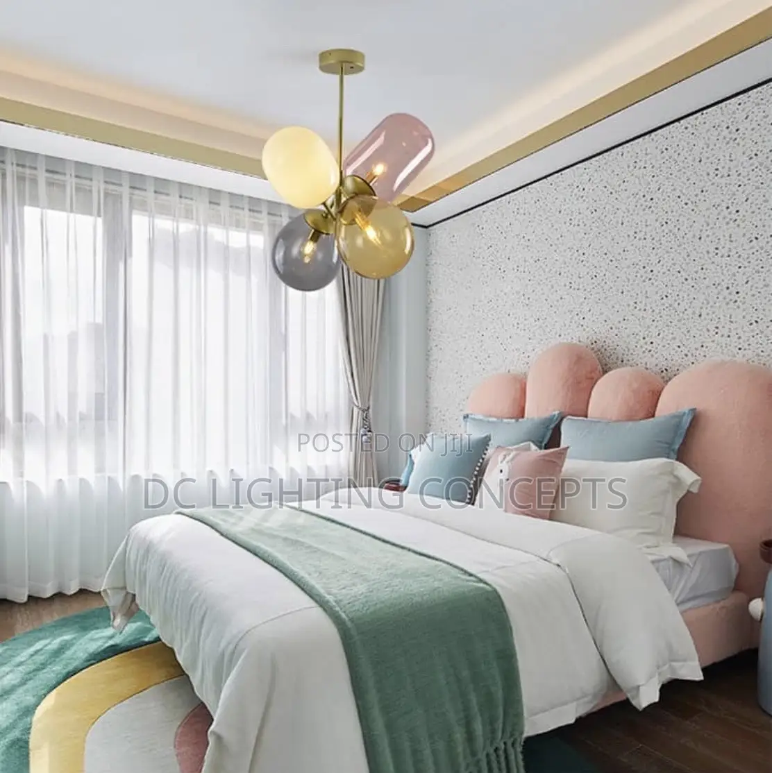 Modern Lovely 4-Light Colourful Glass Balloon Pendant Chandelier.