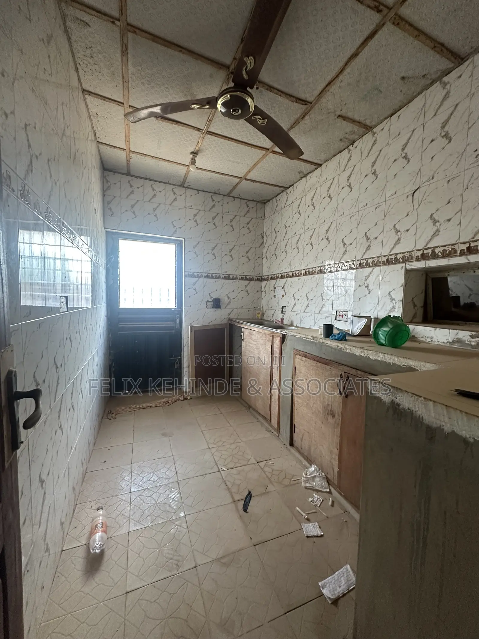 7bdrm Bungalow in Christ Life School , for sale