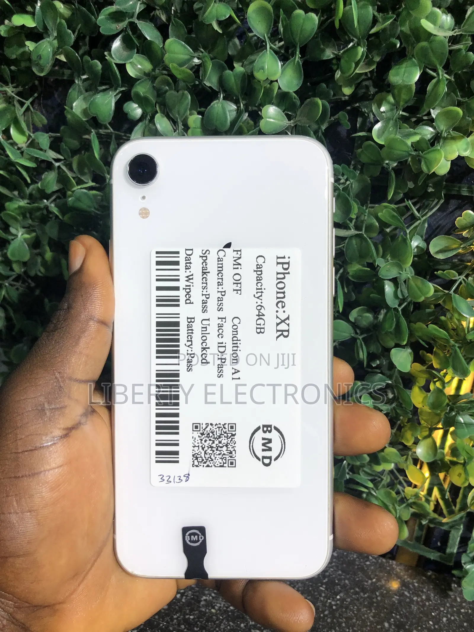 Apple iPhone XR 64 GB White