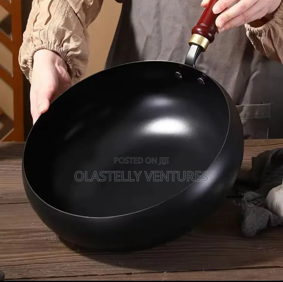 Non-Stick Frying Wok Pan Multifunctional Iron Pan Gas Stove (24cm) Tem