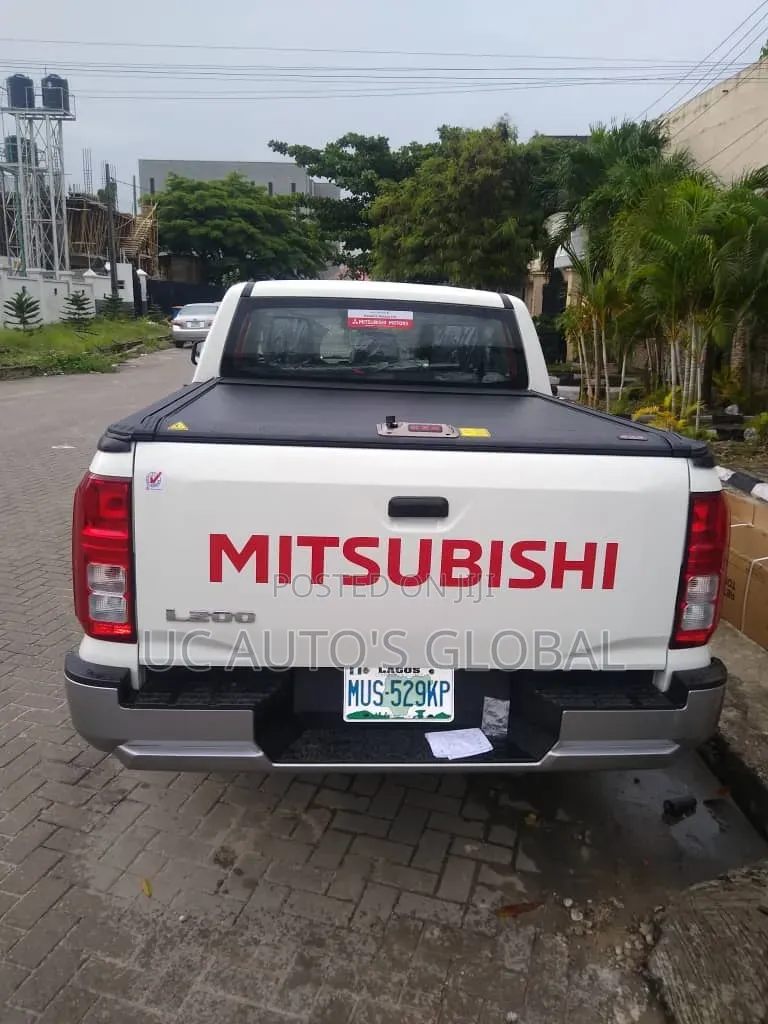 Bootcover Roller for Mitsubishi L200 2024