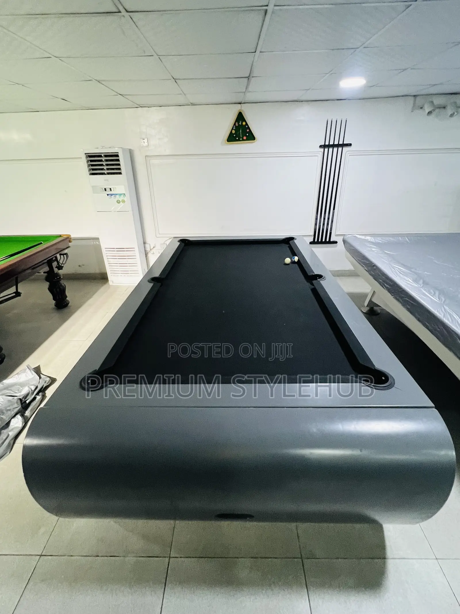 New Curve Snooker Table