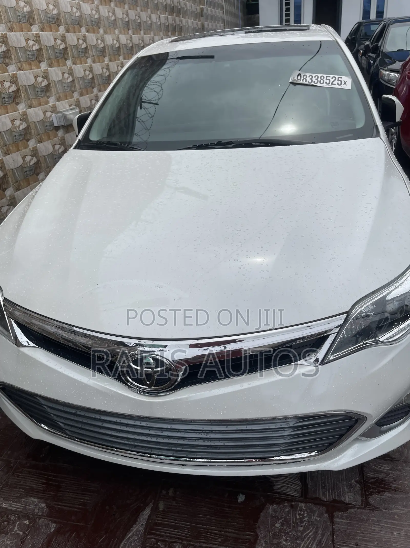 Toyota Avalon Limited 4dr Sedan (3.5L 6cyl 6A) 2015 White