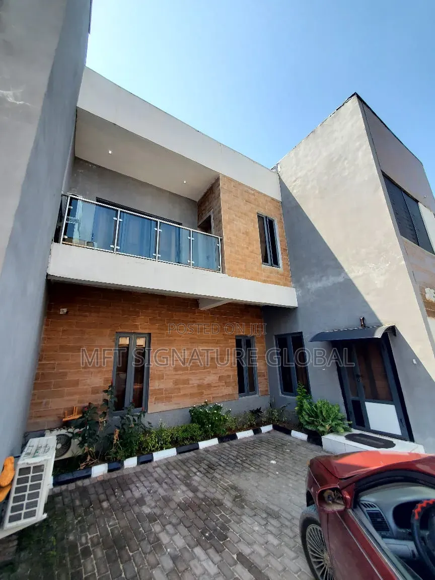 Furnished 4bdrm Duplex in Averton Estate, Sangotedo for sale