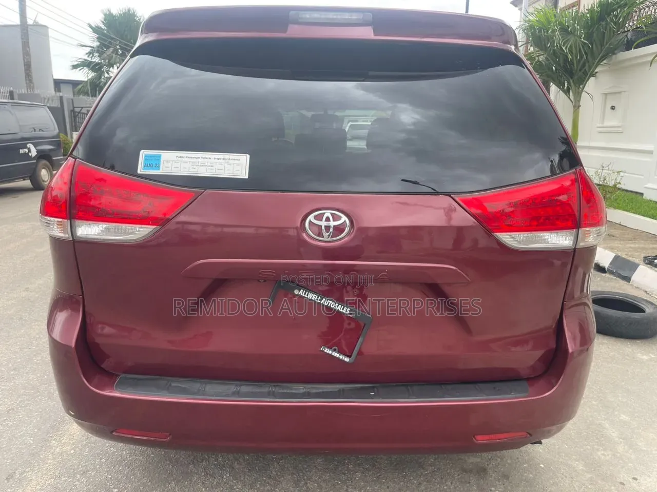 Toyota Sienna XLE 8 Passenger 2011 Red