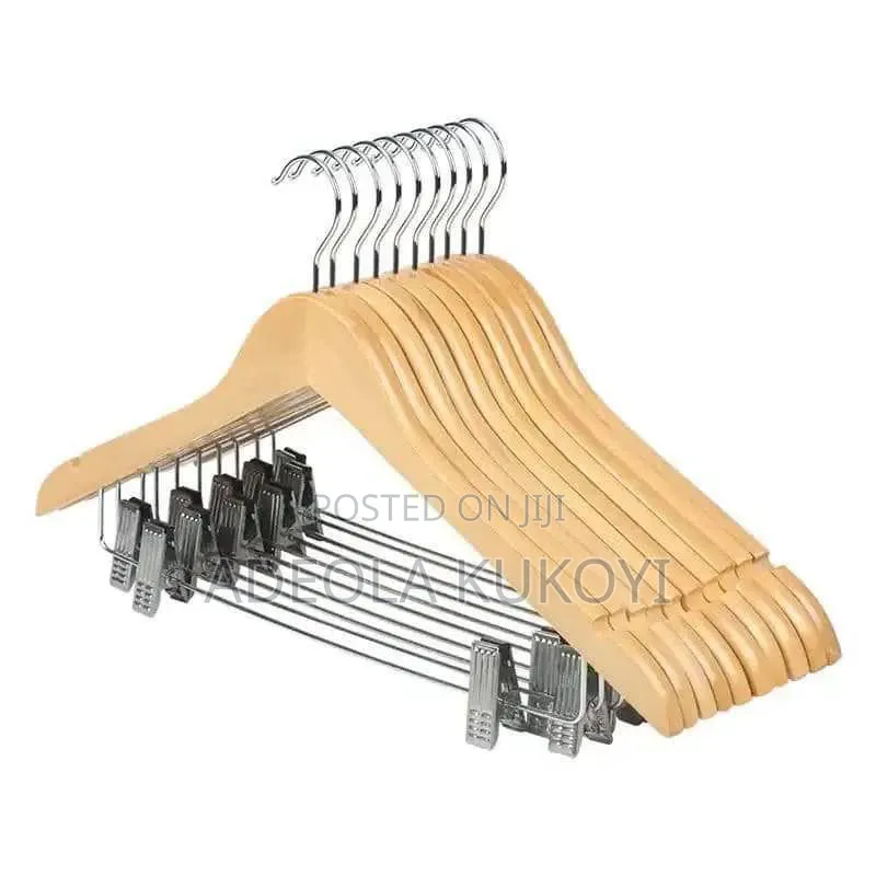 Wooden Hanger With Clip (Pack Of 10pcs)