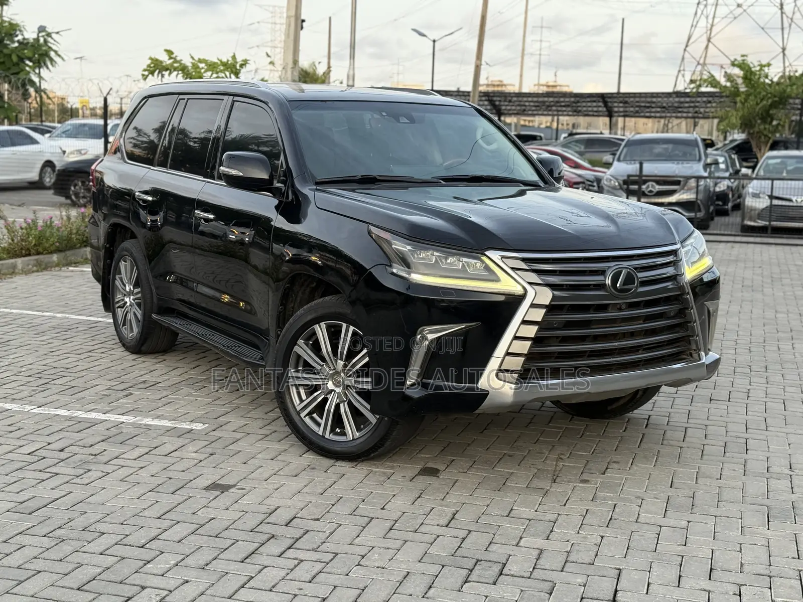Lexus LX 570 AWD 2016 Black