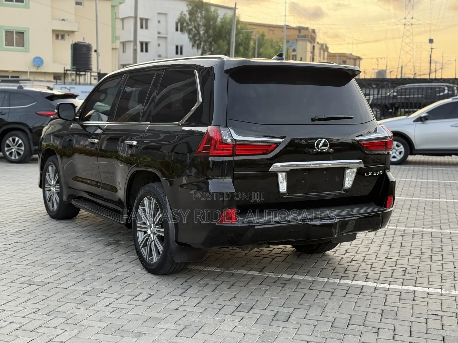 Lexus LX 570 AWD 2016 Black
