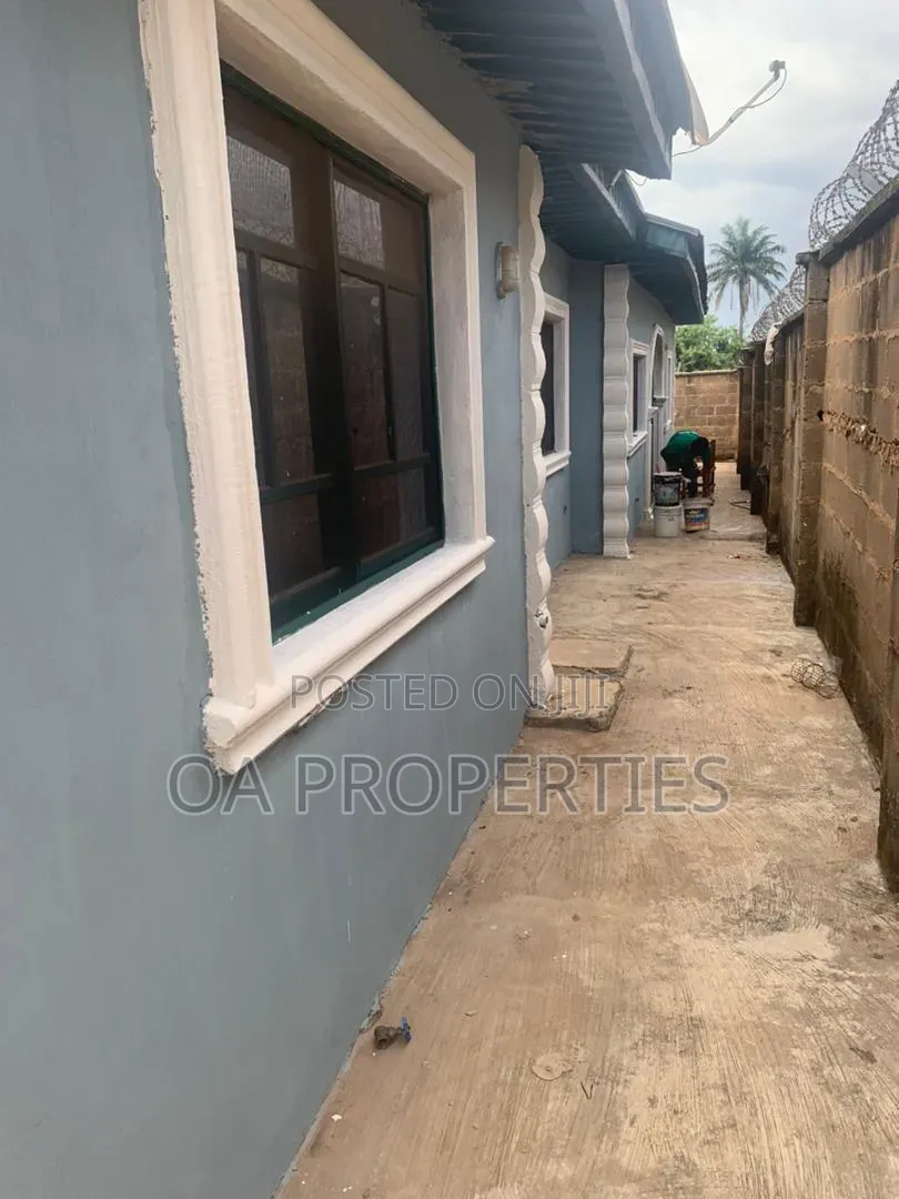 4bdrm Bungalow in Ibadan for sale