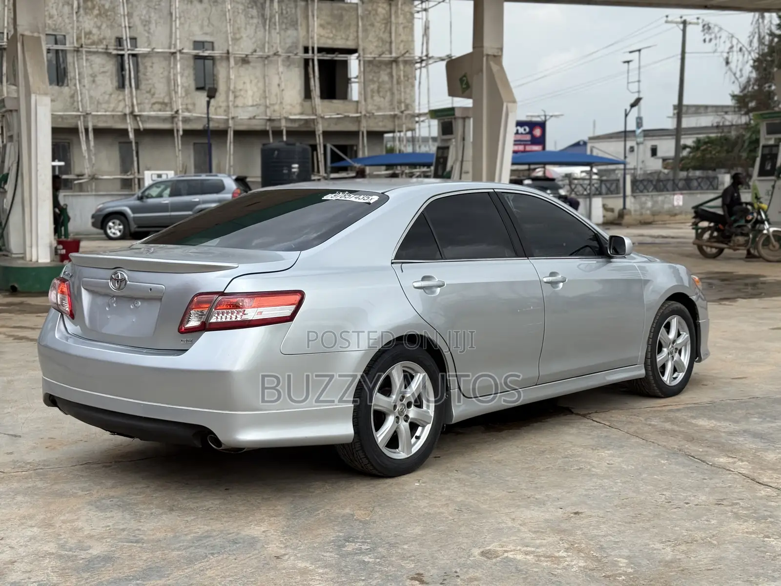 Toyota Camry SE V6 4dr Sedan (3.5L 6cyl 6AM) 2009 Silver