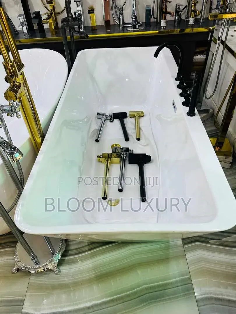 Acrylic Bathtub With Gold Mixers Control