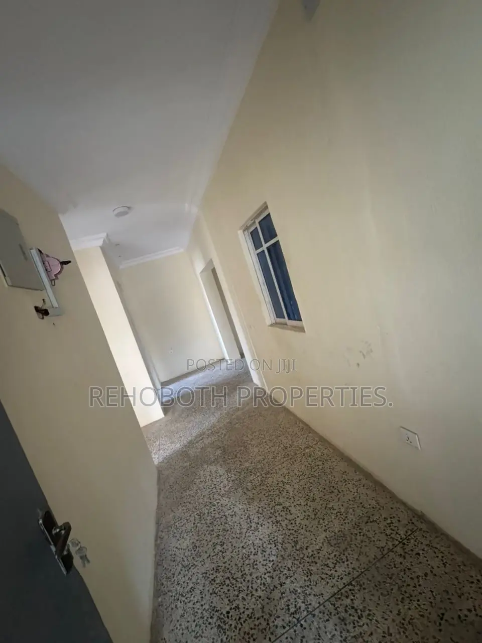 2bdrm Apartment in 14Th Avenue, Oluyole for rent