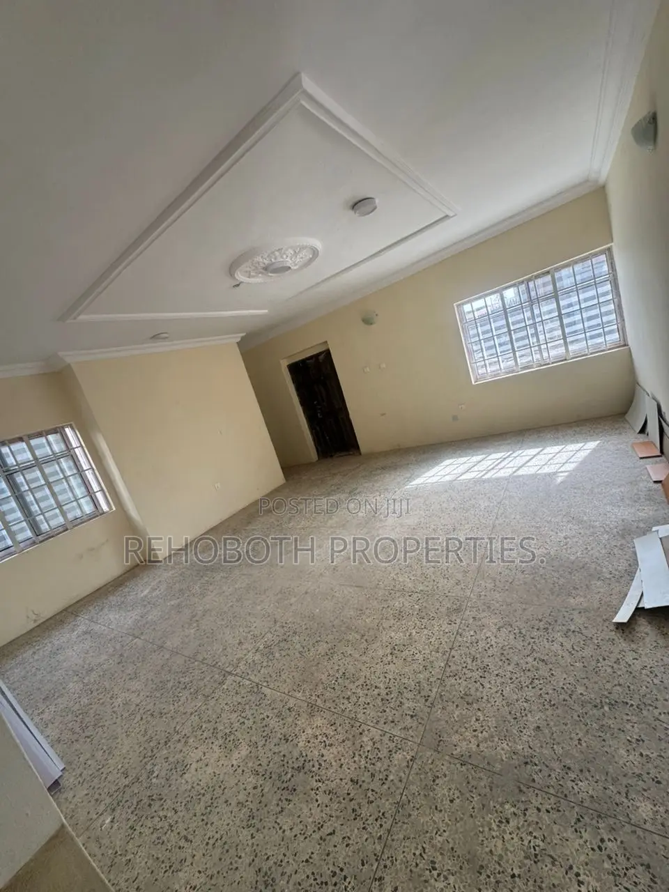 2bdrm Apartment in 14Th Avenue, Oluyole for rent