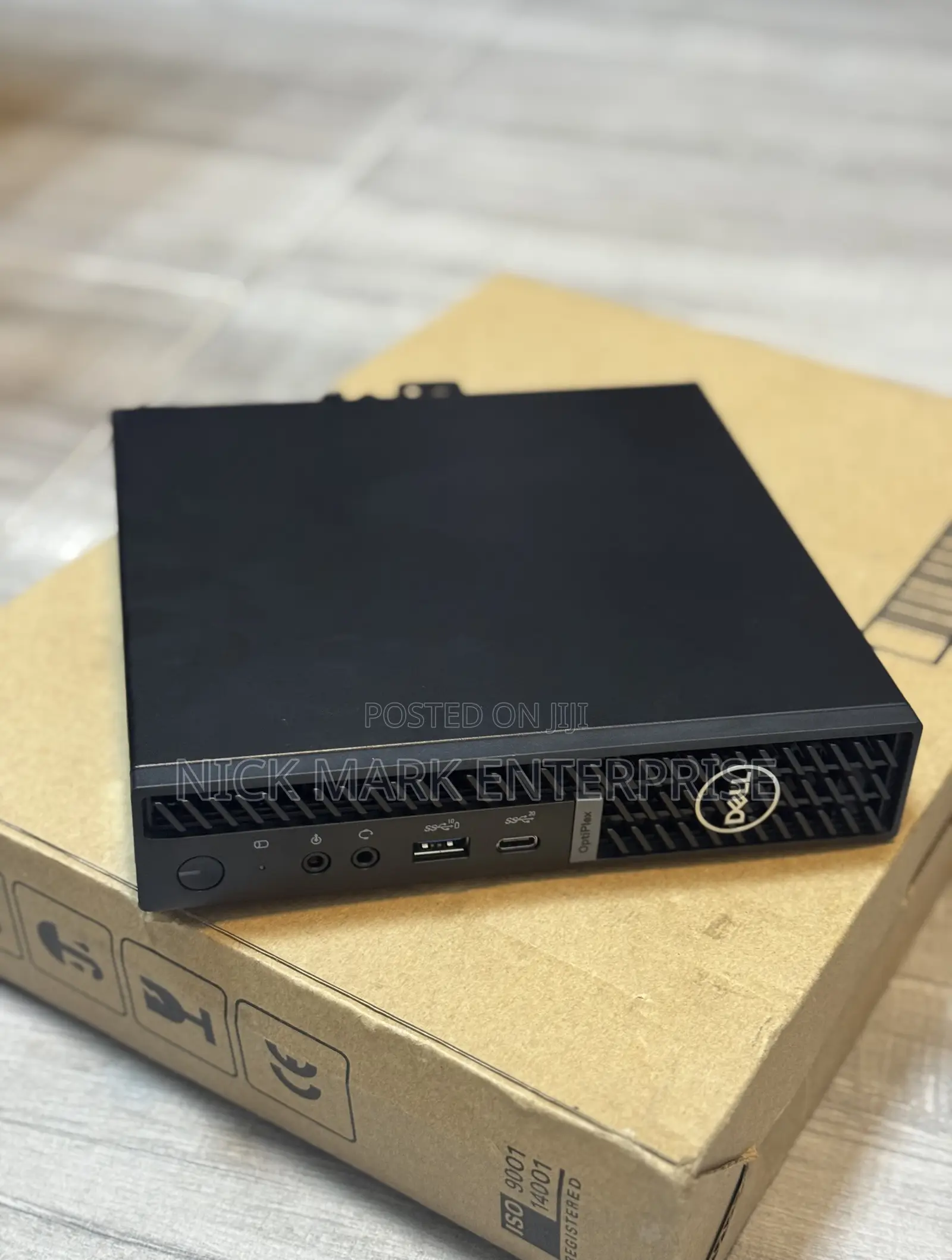 Desktop Computer Dell Optiplex 7020 16GB Intel Core i5 SSD 256GB
