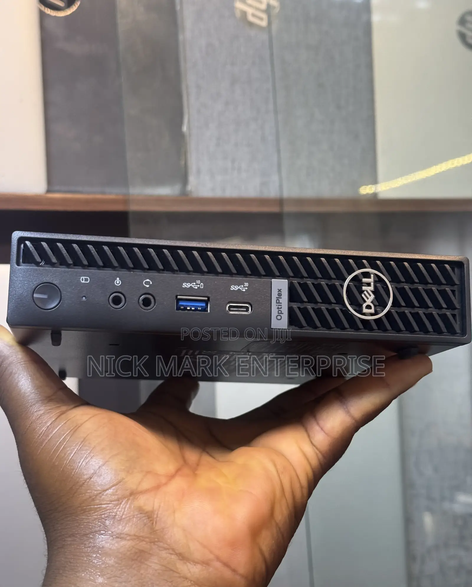 Desktop Computer Dell Optiplex 7020 16GB Intel Core i5 SSD 256GB