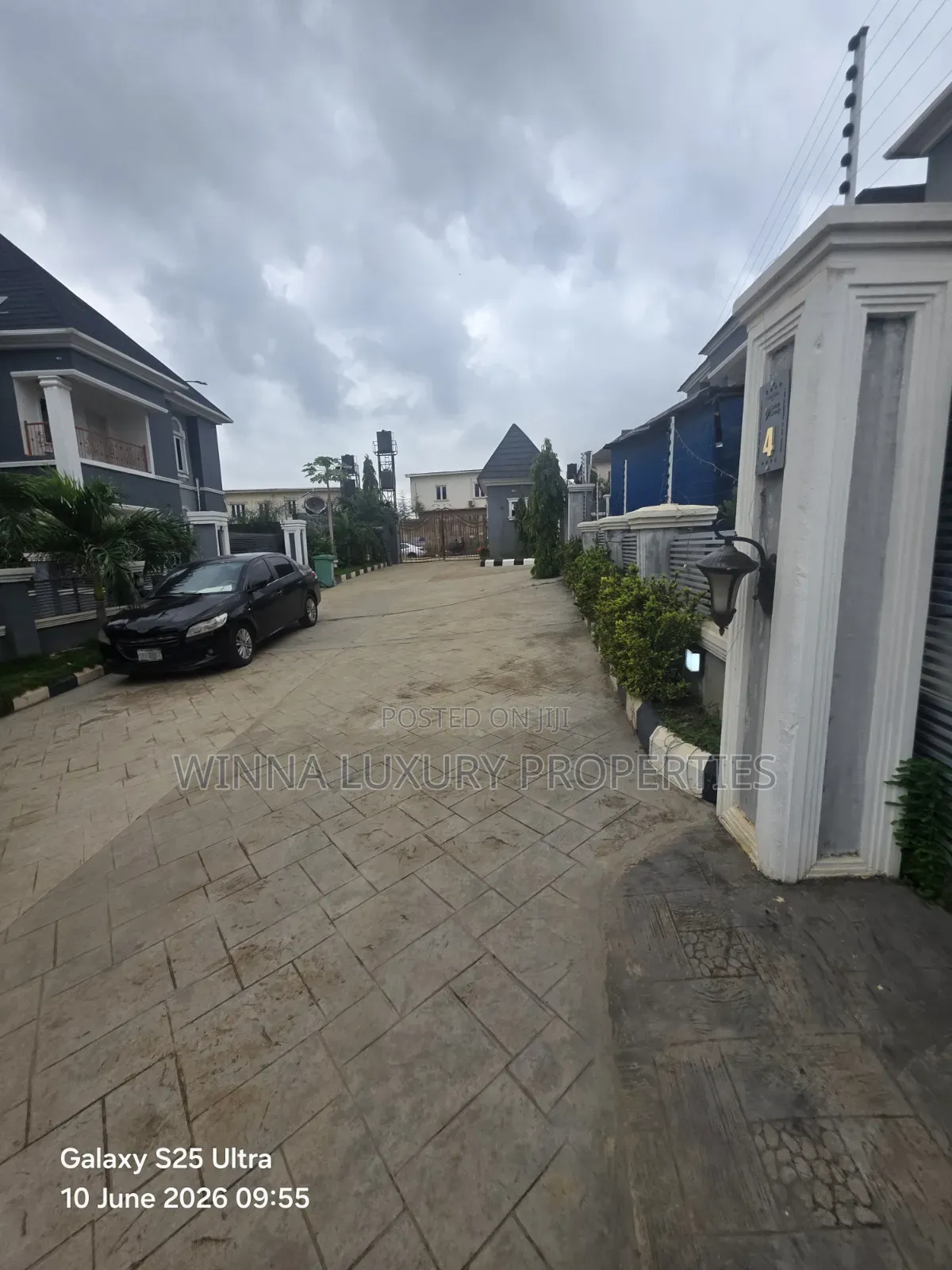 4bdrm Duplex in Grandville Estate, Lugbe District for sale