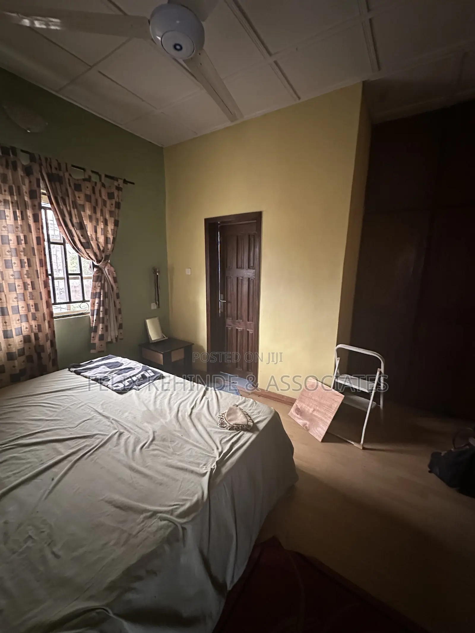 4bdrm Bungalow in Aderibigbe Close, Idishin for sale