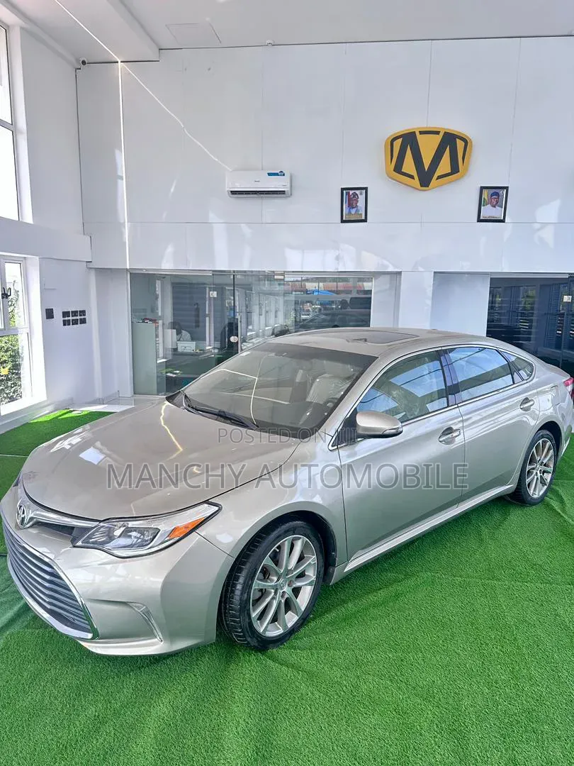Toyota Avalon XLE Premium 4dr Sedan (3.5L 6cyl 6A) 2014 Gold