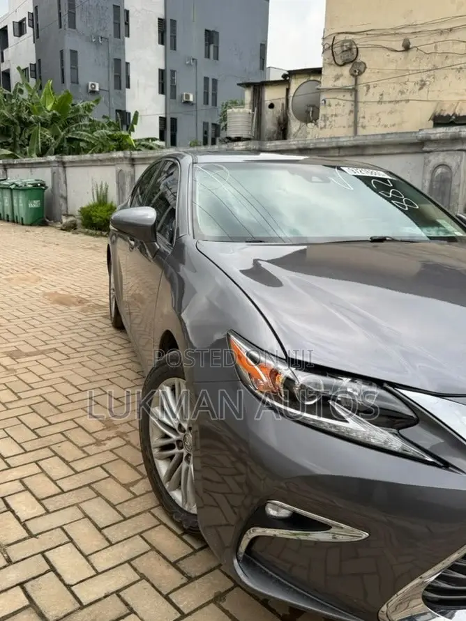 Lexus ES 350 FWD 2016 Gray