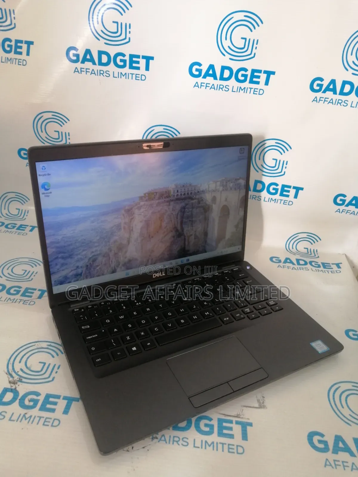 Laptop Dell Latitude 5400 8GB Intel Core i7 SSD 256GB