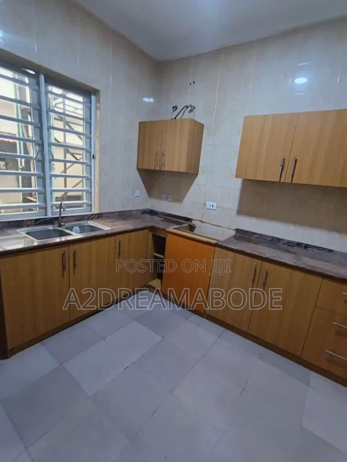 3bdrm Apartment in Opic, Isheri North for rent