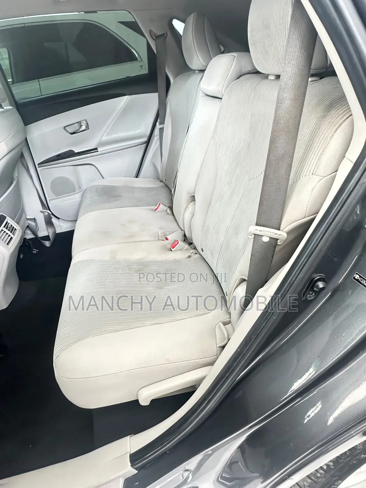 Toyota Venza LE 2012 Gray