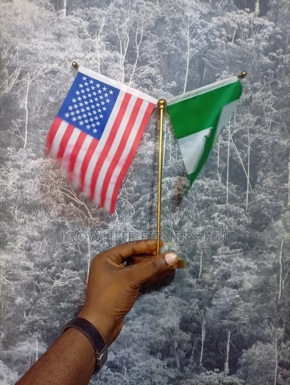 All Country Flag Desktop Set Features a Standard United States Flag