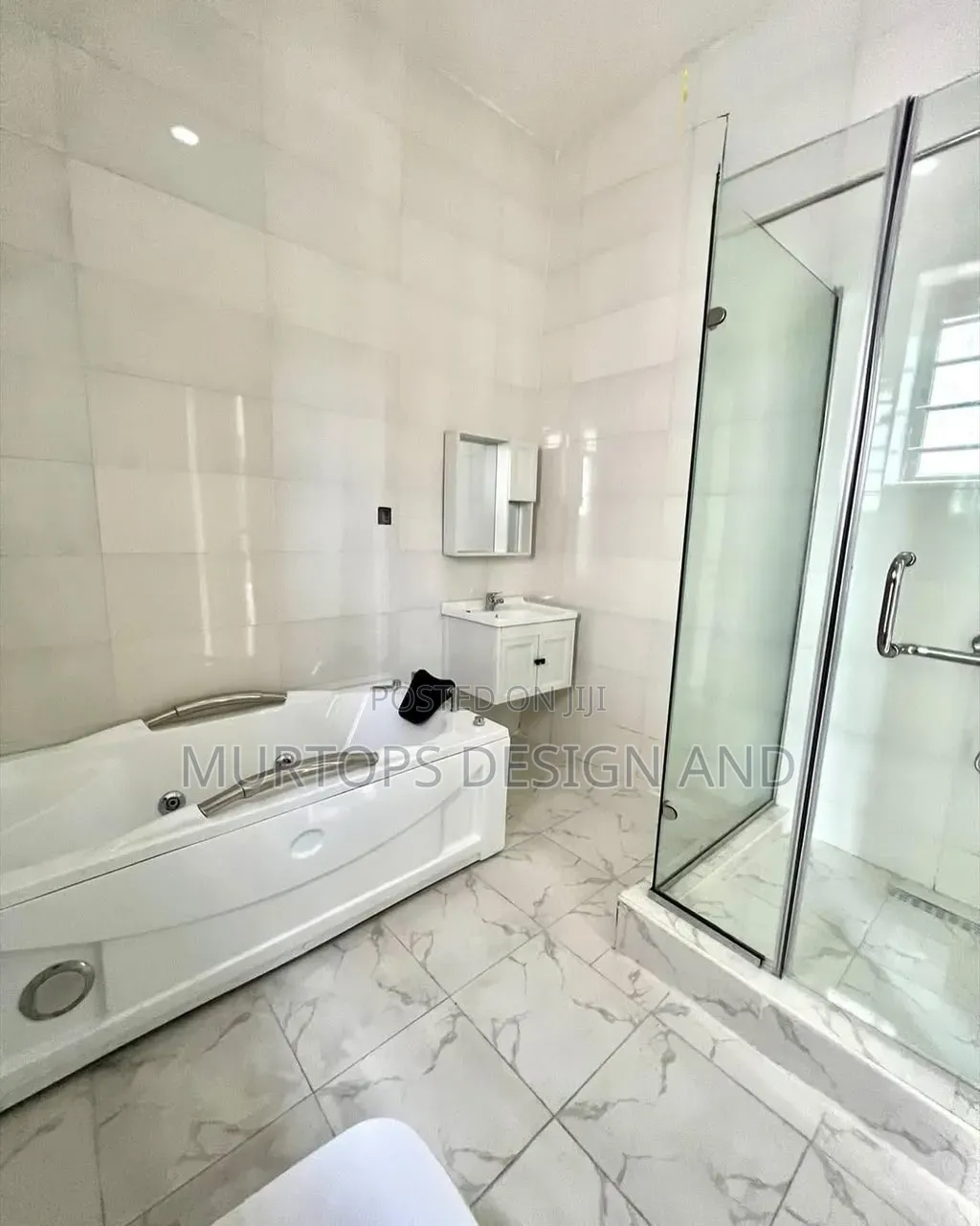4bdrm Duplex in Chevron for rent